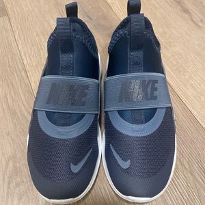 Nike Kids Dark Blue Slip-On Sneakers